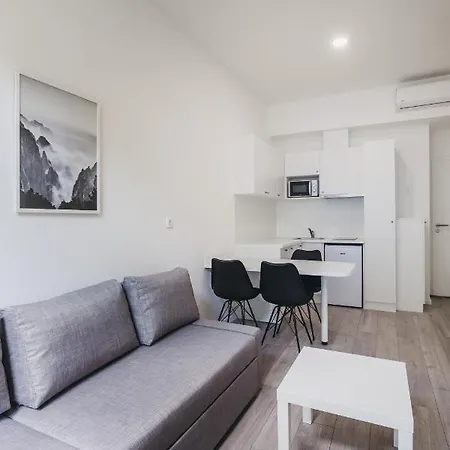 Mika Apartment And Studios Zagreb Exterior foto